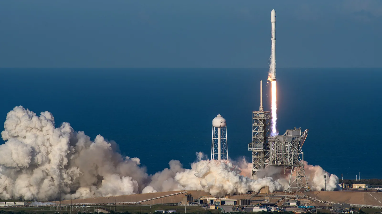 SpaceX gana 4.404 M$ en el tercer trimestre