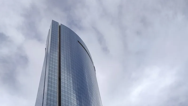 ¿Es OHLA un GIGANTE dormido?