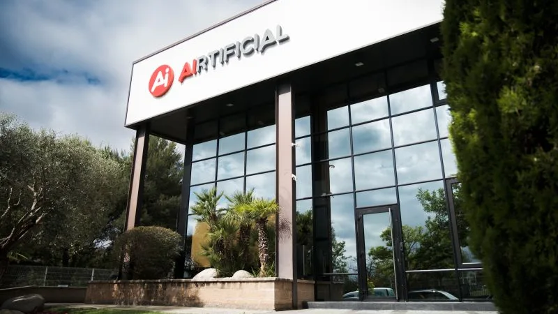 🚀 Airtificial despega al firmar una alianza con PLD Space para el desarrollo del cohete Miura 5